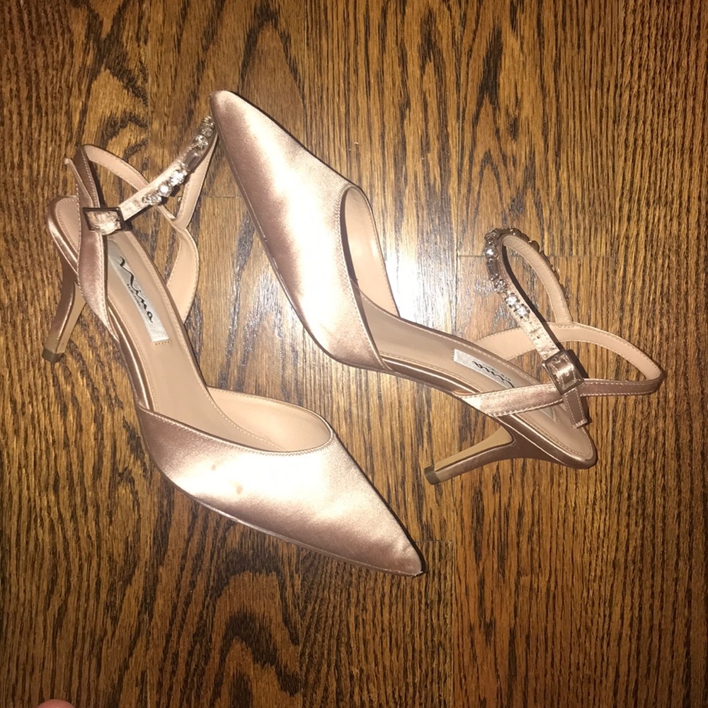 Nina Tonya Pointed Toe Heel
